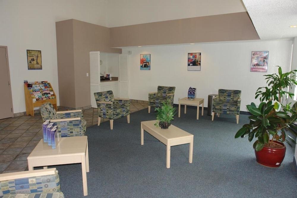 Hotel 6-albany, Ny 2*