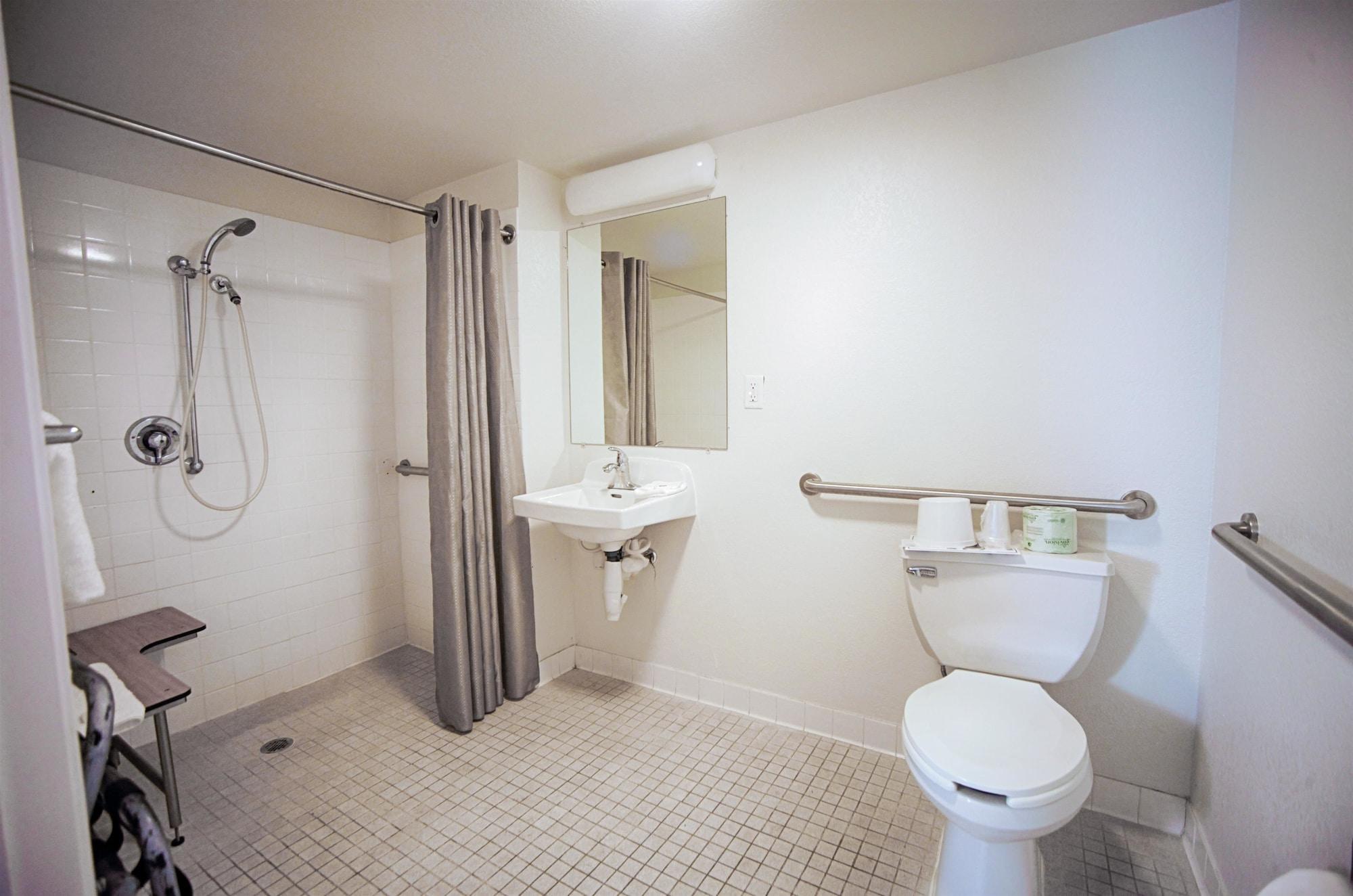 6-albany, Ny 2*