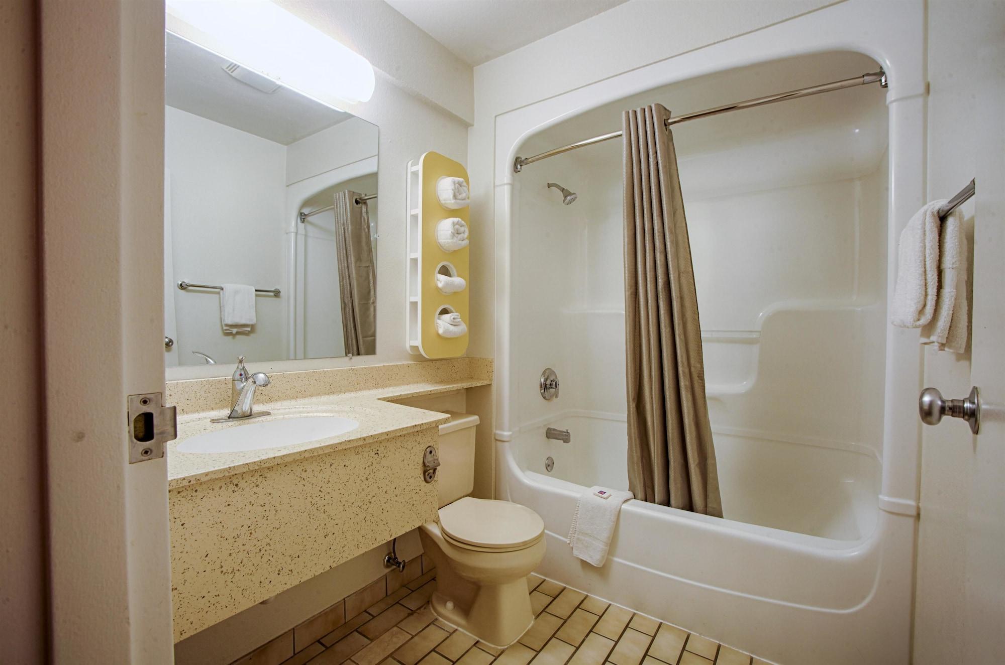 6-albany, Ny Hotel Albany