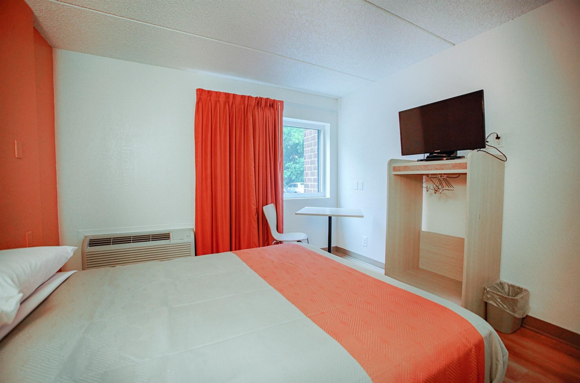 6-albany, Ny Hotel 2*