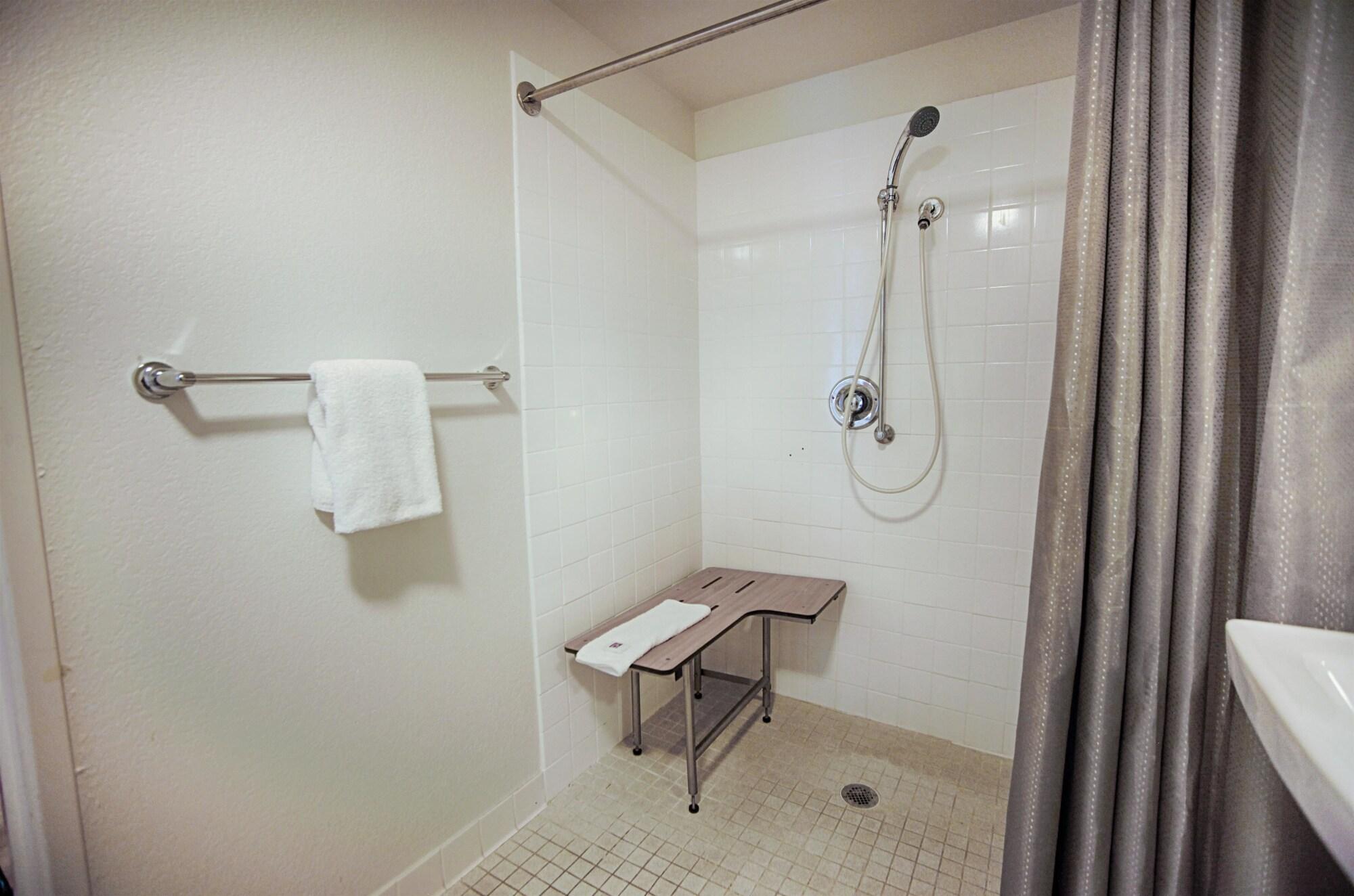 6-albany, Ny