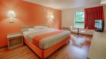 6-albany, Ny Hotel